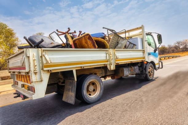 Best Yard Waste Removal  in Chanhassen, MN